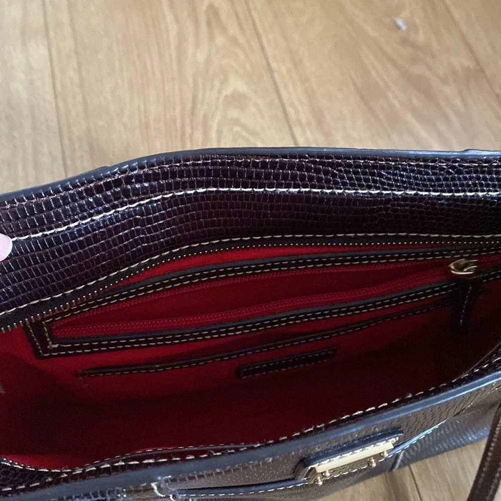 Dooney & Bourke Purse - Picture 5 of 9